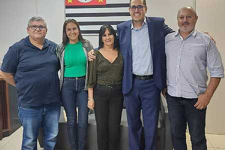 DIRETOR DO DEPARTAMENTO REGIONAL DE SAÚDE DE SÃO JOSÉ DO RIO PRETO RECEBE PREFEITO DODÔ E EQUIPE DE SAÚDE DE PALMEIRA D’OESTE