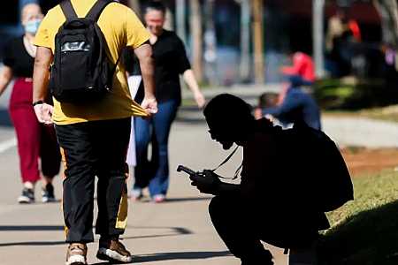 Número de jovens que não estudam nem trabalham cresce para 5,4 milhões