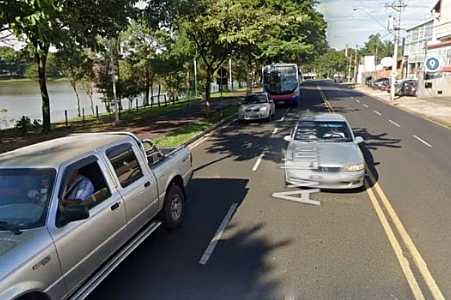 Adolescente fica gravemente ferido ao bater bicicleta em ônibus no interior de SP