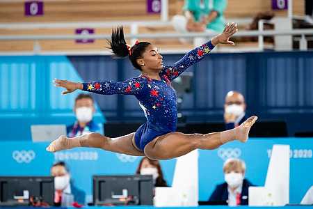Simone Biles desiste da final individual geral da ginástica em Tóquio