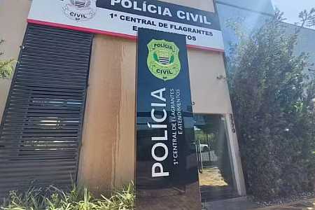 Pai denuncia técnico de futebol ao suspeitar de maus-tratos contra filho de 10 anos