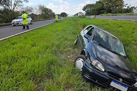 Pedreiro sai de festa, se envolve em acidente na BR-153 e teste do bafômetro marca 1,06 miligrama de álcool por litro de ar