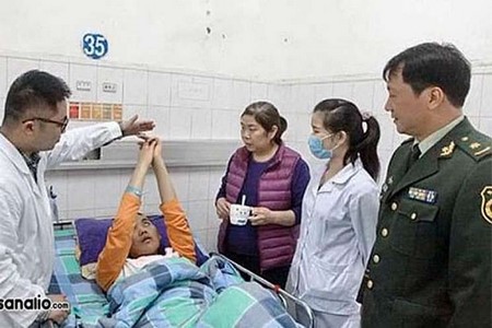 Chinês acorda do coma após sentir ´cheiro´ de dinheiro