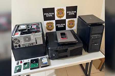 Polícia prende homem suspeito de armazenar conteúdo de pornografia infantil em Nipoã