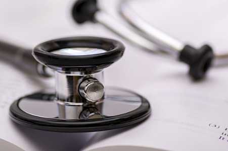 Formação médica deve mudar após prescrições equivocadas de remédios na pandemia do Covid-19