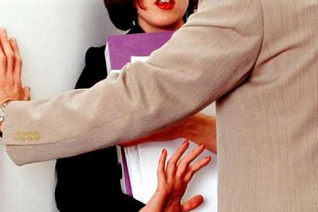 Professor é afastado de escola estadual após denúncia de assédio sexual contra estudante