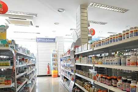 Furto em farmácia no centro de Jales durante o final de semana resulta em prejuízo de mais de R$ 6 mil
