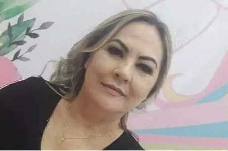 Mulher que teve carro incendiado morre em hospital de queimados