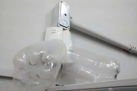 Ladrões colocam garrafas pet no sistema de segurança para furtar agência bancária