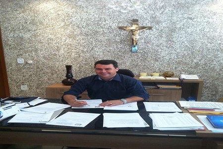  Prefeito assina mais convênios em benefício da população de Palmeira d Oeste e Distrito de Dalas