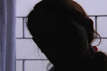 Justiça autoriza mãe que abandonou bebê recém-nascido a amamentá-lo
